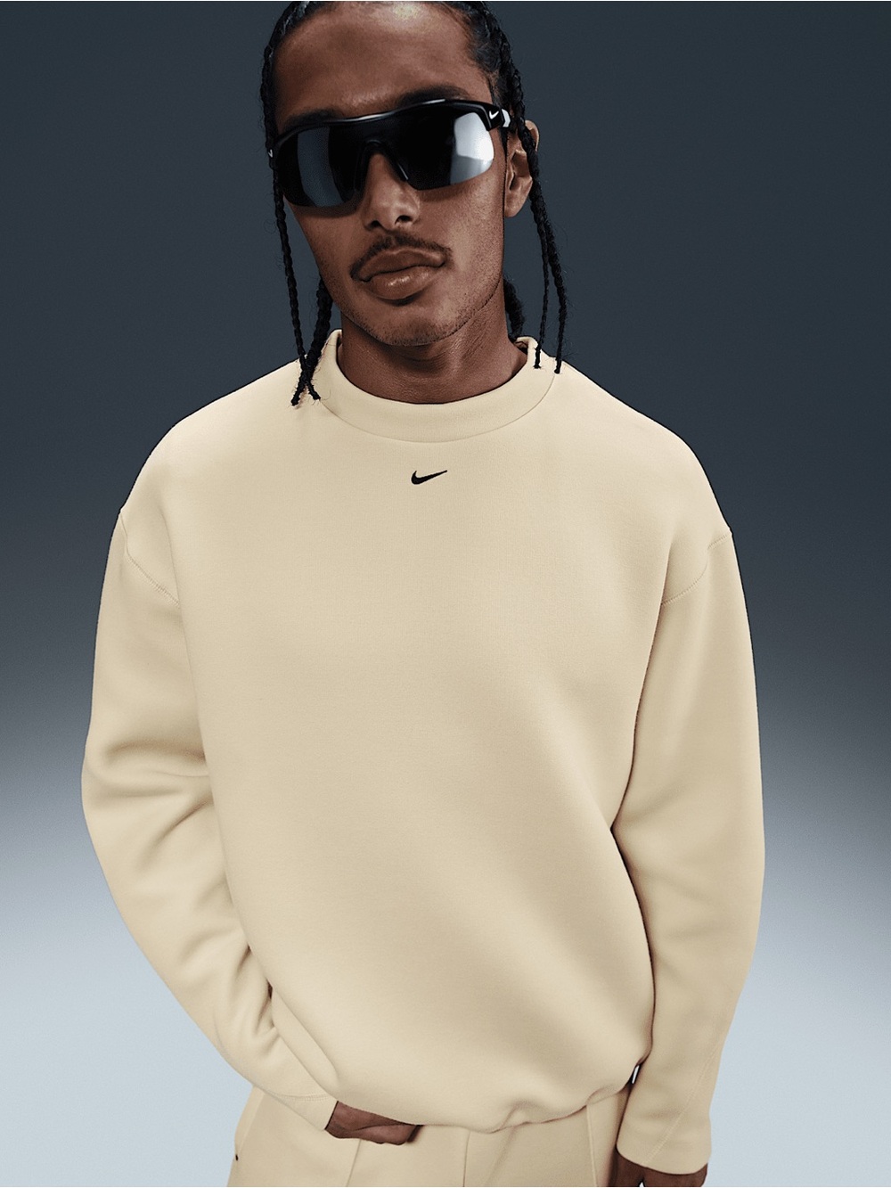 Nike Sportswear Tech Fleece Crew Sweatshirt HJ2938-229 Cream Men’s Small $135